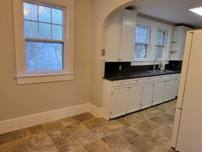 Photo - 3 Bedroom 1.5 bath House Florence!