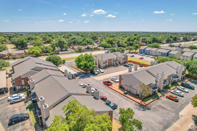 Building Photo - Raintree Apartments