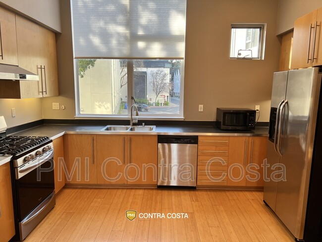 Photo - 64 Iron Horse Ln