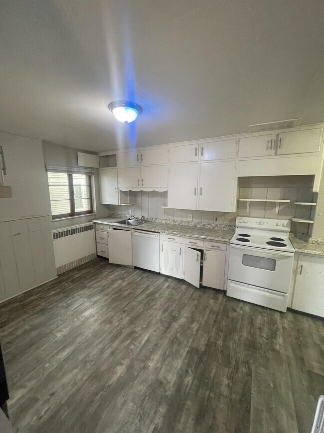 Photo - 1859 10th Ave