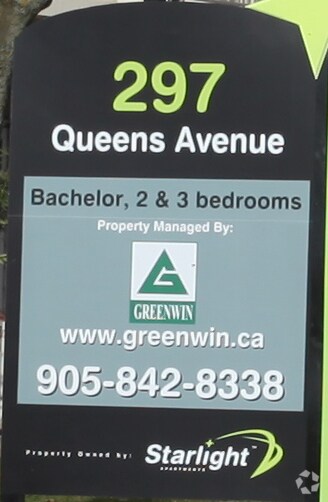 Photo - 297 Queens Ave