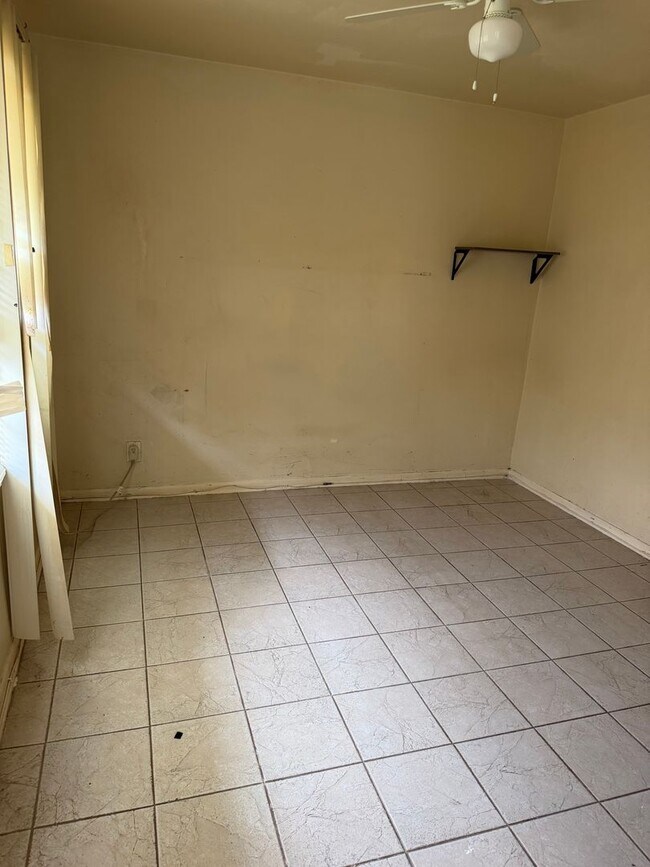 Photo - 1044 NE 16th Terrace Unit 2