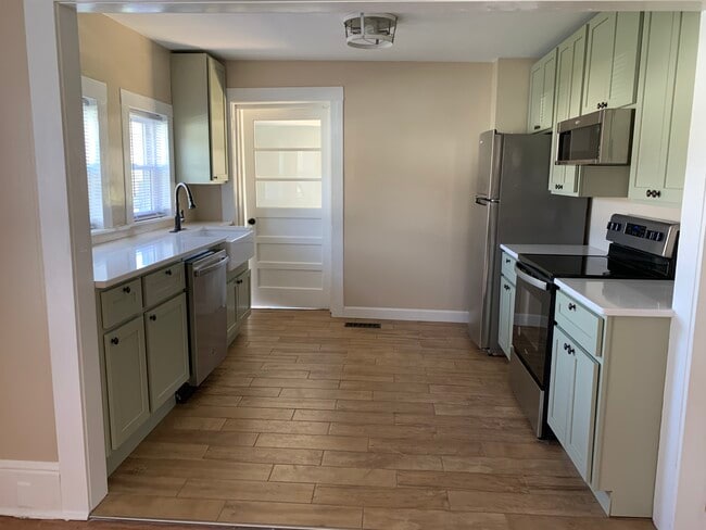 Photo - 1140 Mountainview Rd