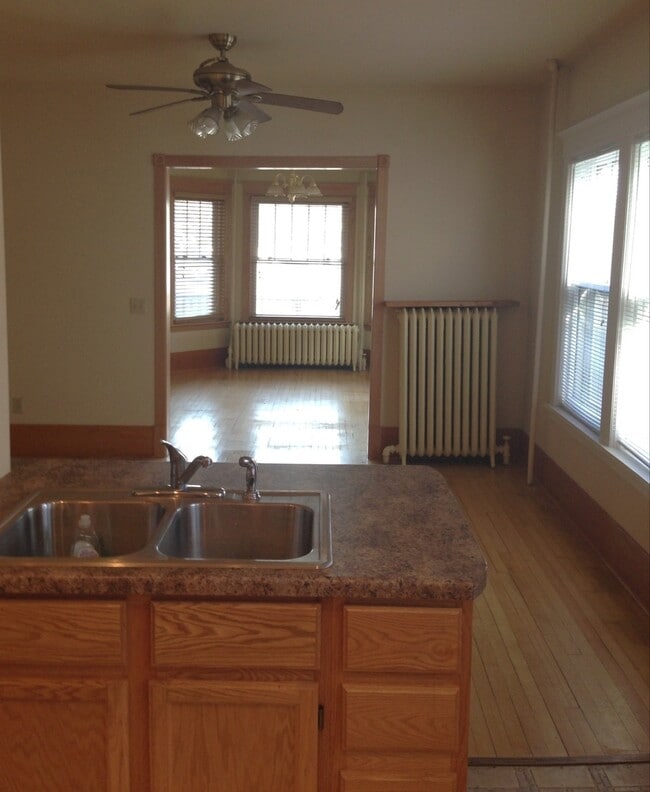 Photo - 305-307 Duplex Unit 305 Conventional