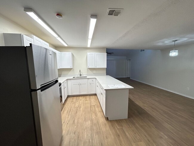 2611 Antilles Dr