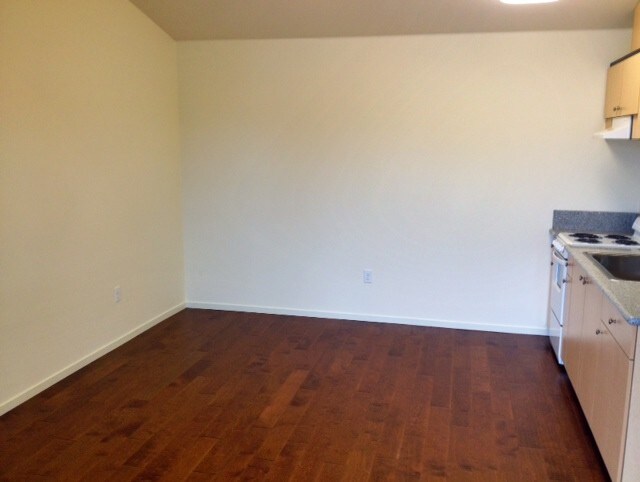 Photo - Courtyard Studios