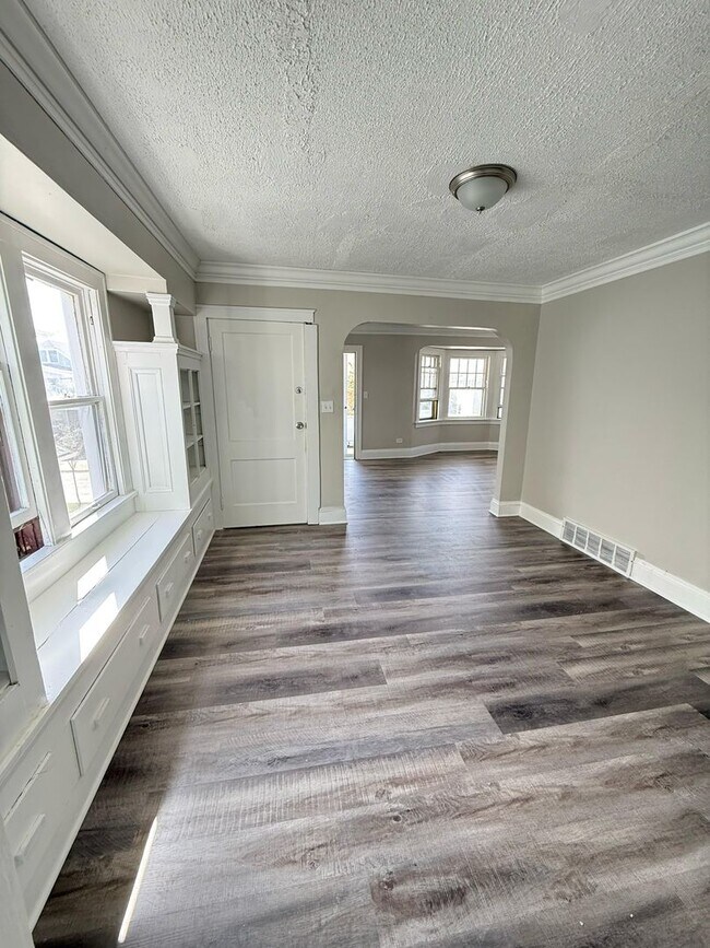 Photo - 1743 Algonac Rd Unidad Down