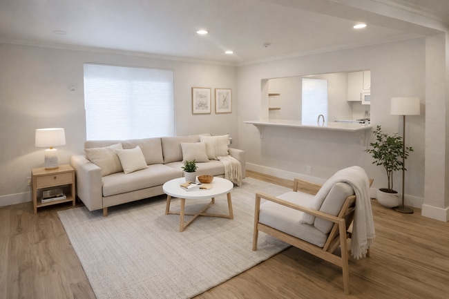 Living Room - 927 Stewart St Unit 1