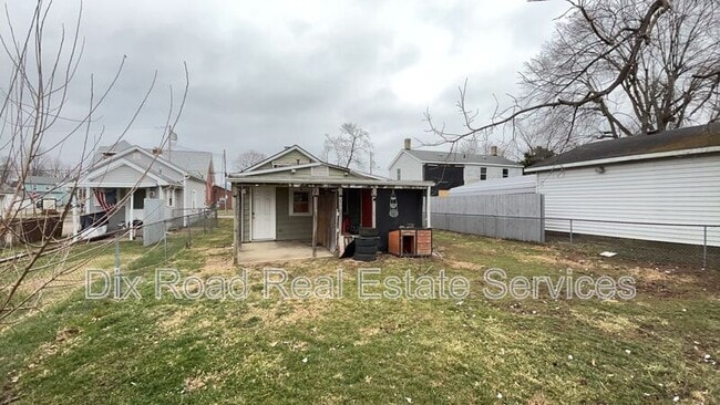 Photo - 9-9 E Main St