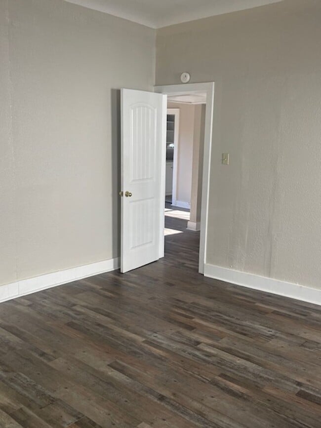 Photo - 225 N Santa Fe Ave