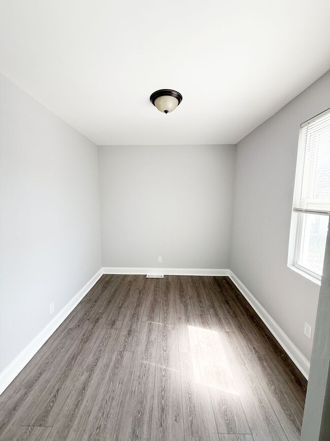 Photo - 2 Bedroom 1 Bathroom Home! Attached Garage!