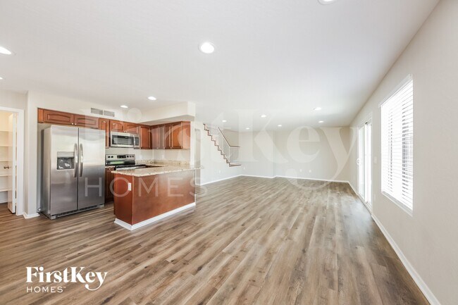 Photo - 7668 W Flynn Ln