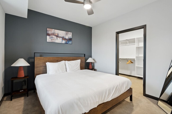 Photo - 423 E Michigan St Unit ID1032099P