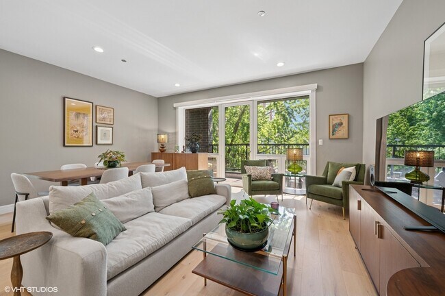 Photo - 4932 N Kenmore Ave Unidad 2N