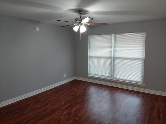 Bedroom #2 - 6000 Westridge Ln Unit 801