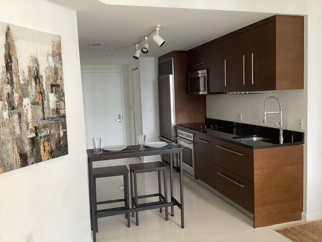 Photo - 475 Brickell Ave Unidad 4008