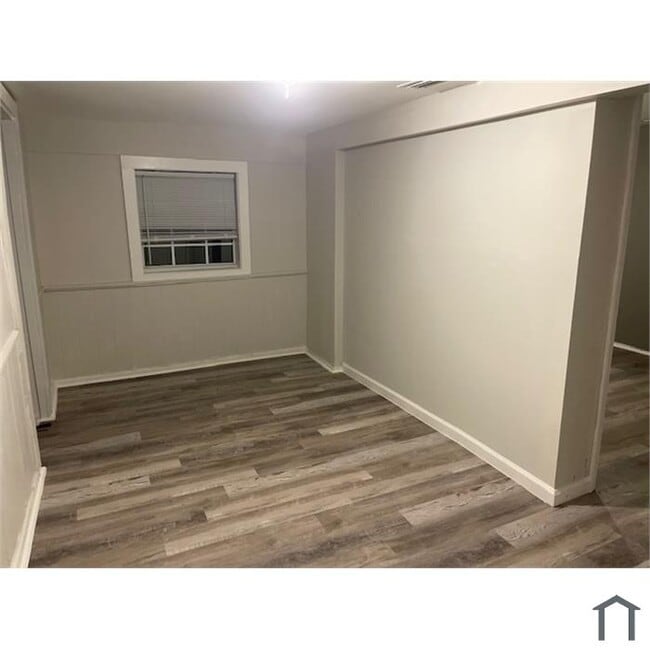 Photo - 531 New Berlin Rd