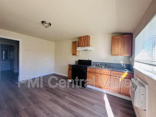 Photo - 1508 Mono Dr Unit 2