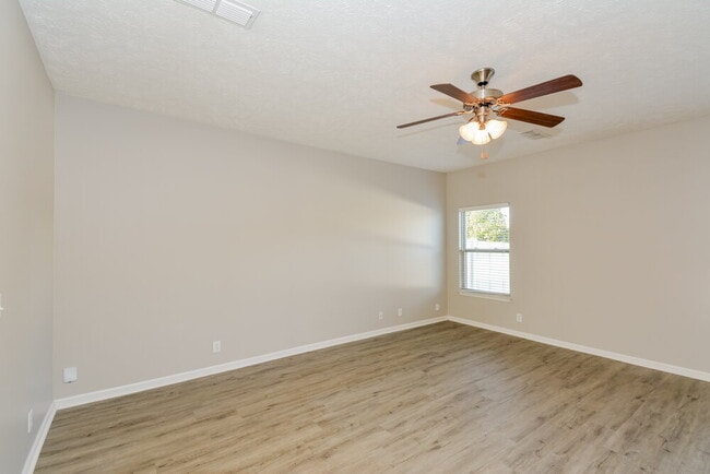 Photo - 3512 Oval Hesson Lane