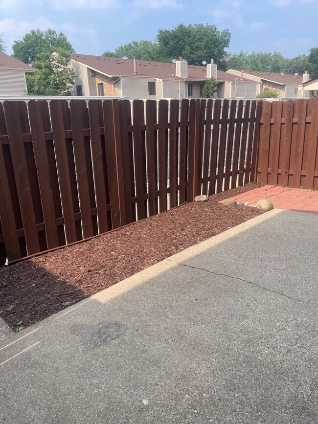 Patio - 4733 Cedar Lake Rd S