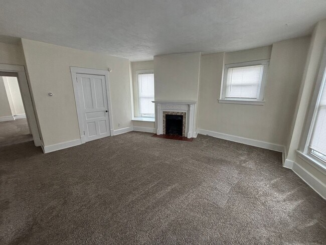 Photo - nbr142 Unit B