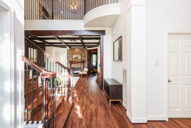 Photo - 1904 Stonegrove Ct