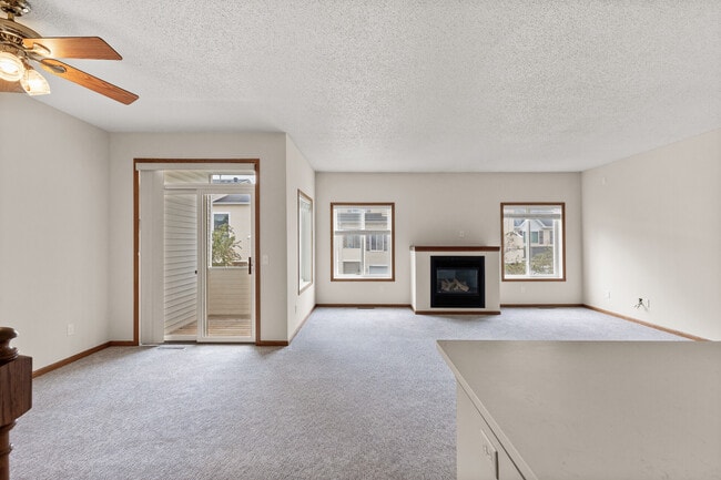 Photo - 6860 Meadow Grass Ln S