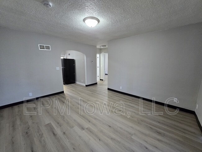 Photo - 1125 N Barclay St