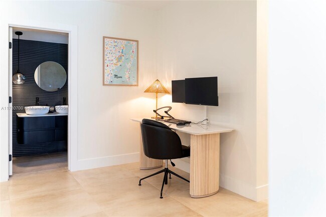 Photo - 281 NE 48th Terrace