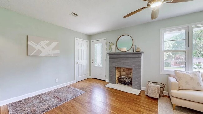 Photo - 1070 Draughon Dr