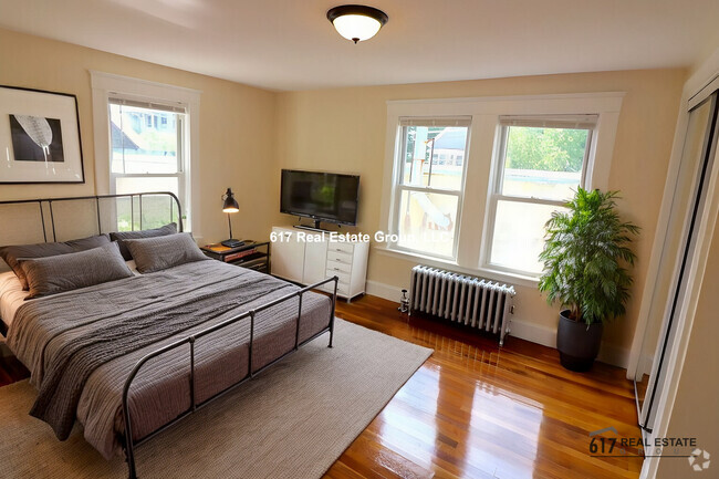 Building Photo - 2572 Massachusetts Ave Unit 2 Rental