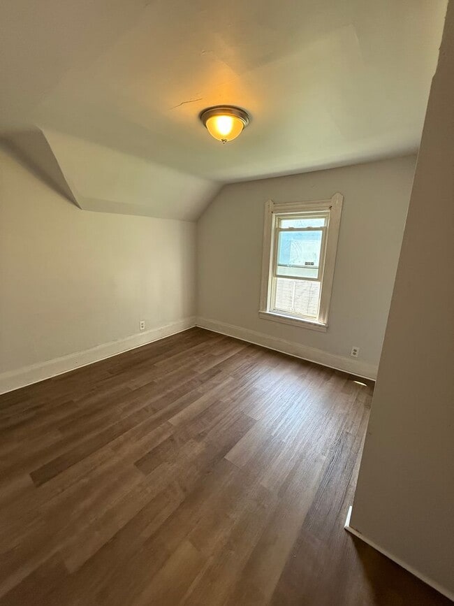 Photo - SECTION 8 and EDEN Accepted!! Newly Renova...