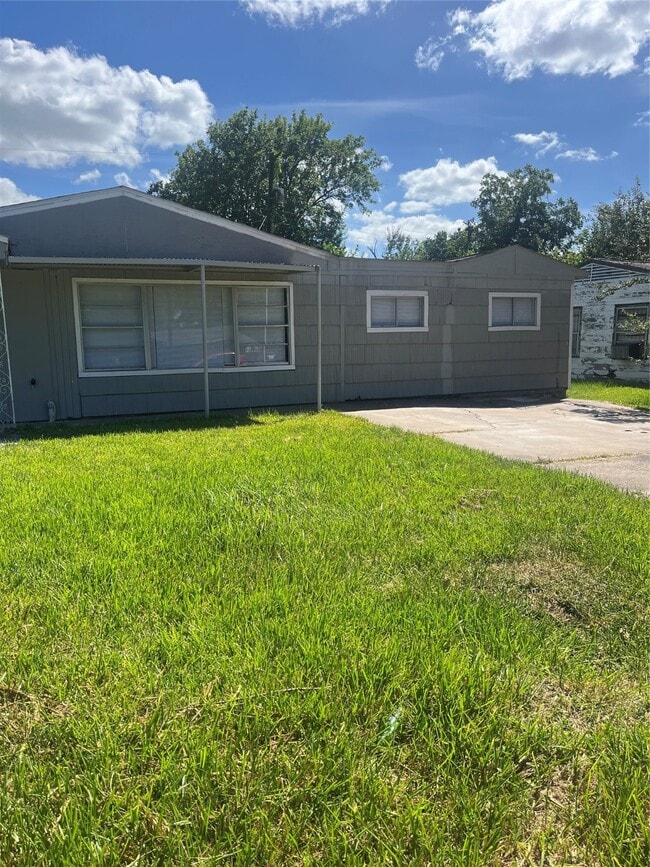 Photo - 5222 Cosby St