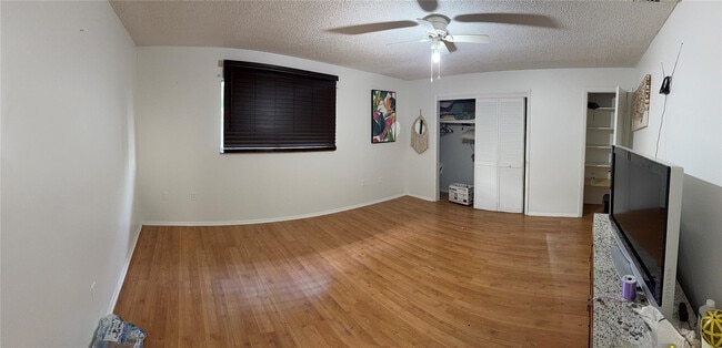 Photo - 5540 Tenth Ave