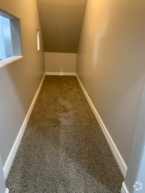 Building Photo - 5529 S Venetia St Rental