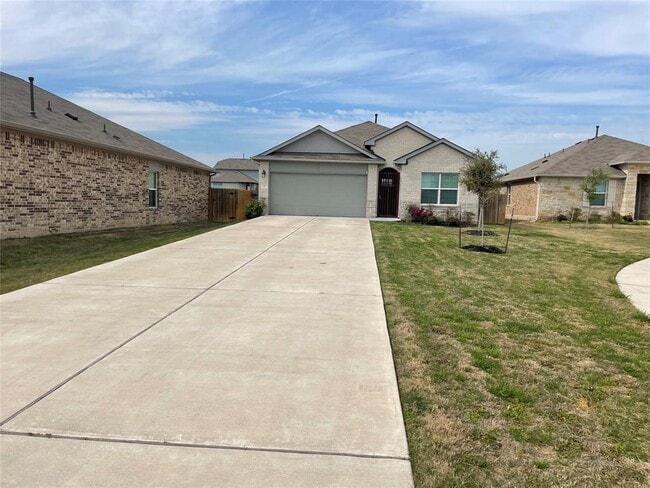 Photo - 317 Bremen St