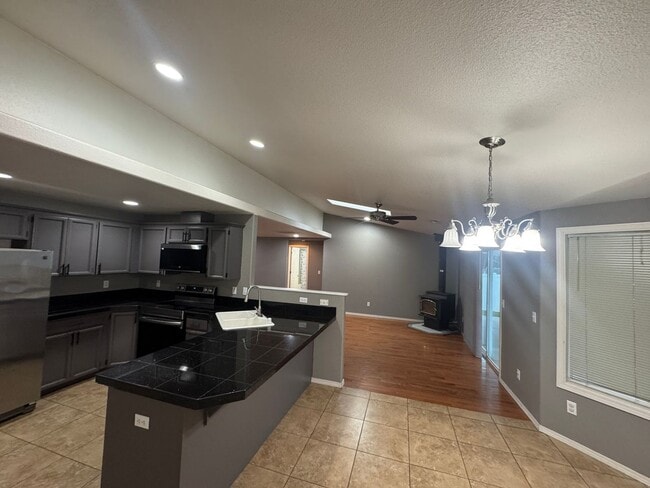 Photo - 509 Chelan Ave