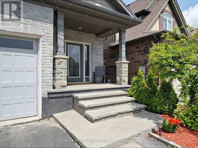 Photo - 291 Hardcastle Dr