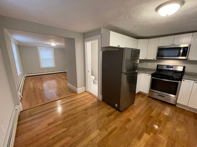 309 Highland Ave Unit R