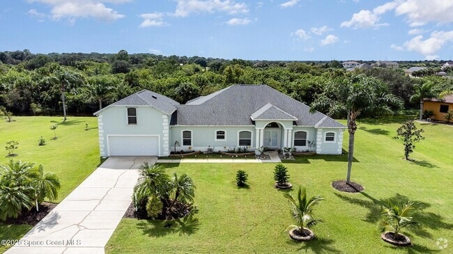 Building Photo - 929 Hialeah St Rental