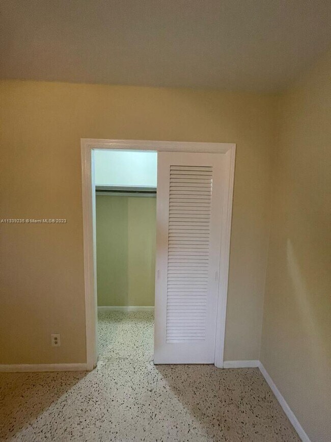 Photo - 1816 Middle River Dr