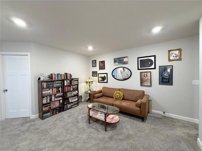 Photo - 10518 Weston Wy N