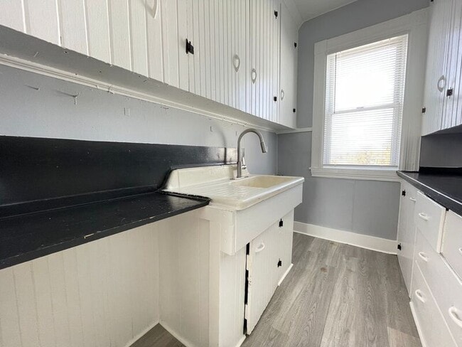 Photo - 301 Amory St Unit #3