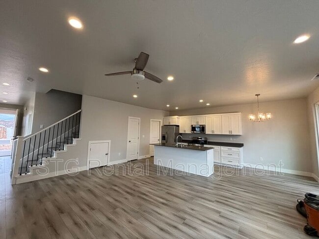 Photo - 1085 S 4380 W