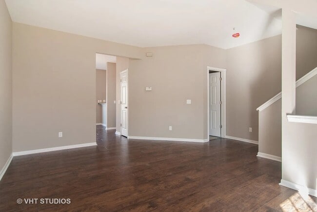 Photo - 1325 Chestnut Ln