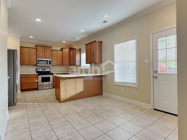 Photo - 1641 Silver Oak Ln