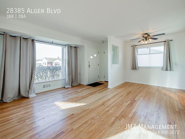 Photo - 28385 Alger St