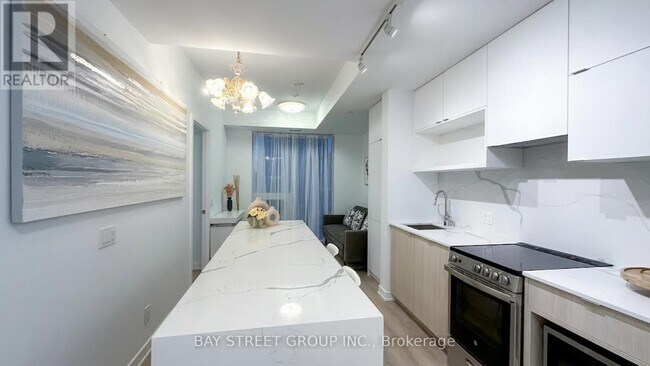 Photo - 100 Queen St E Unit 2911