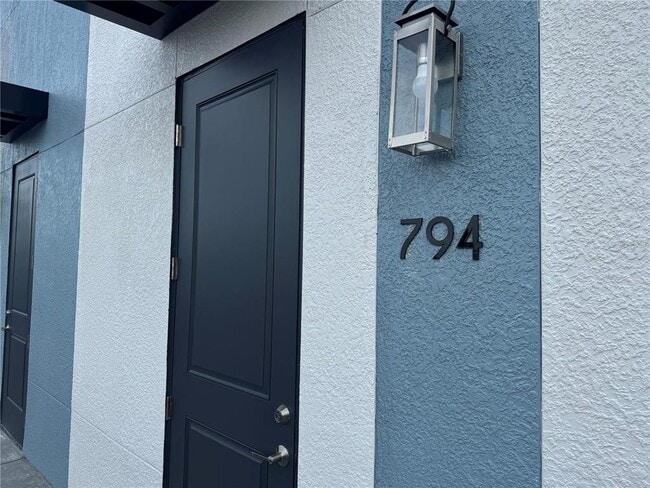 Photo - 794 TETBURY Lp Unit GH