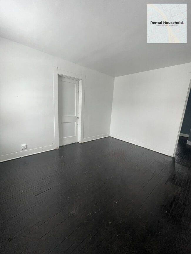 Photo - Spacious & Charming Colonial- Almost 1800sqft + Cozy Nooks